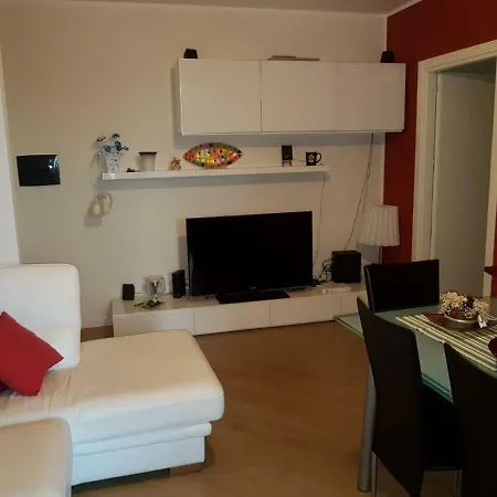 Isabel Apartament *
